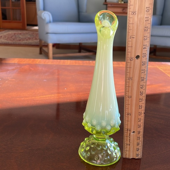 Fenton topaz hobnail 8 inch bud vase - Picture 7 of 8